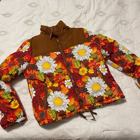 Therapy floral puffer coat jacket - size large - Picture 6 of 9